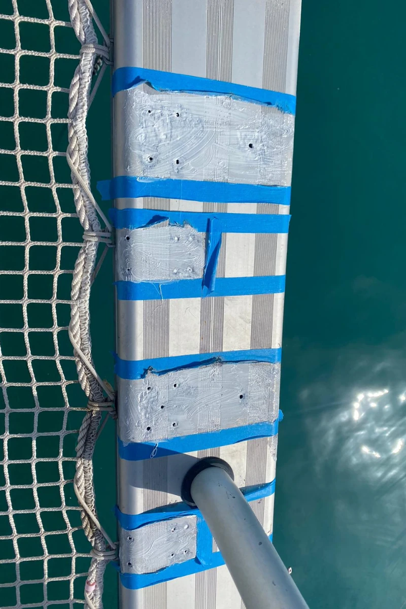 Isolamento e protezione corrosione catamarano