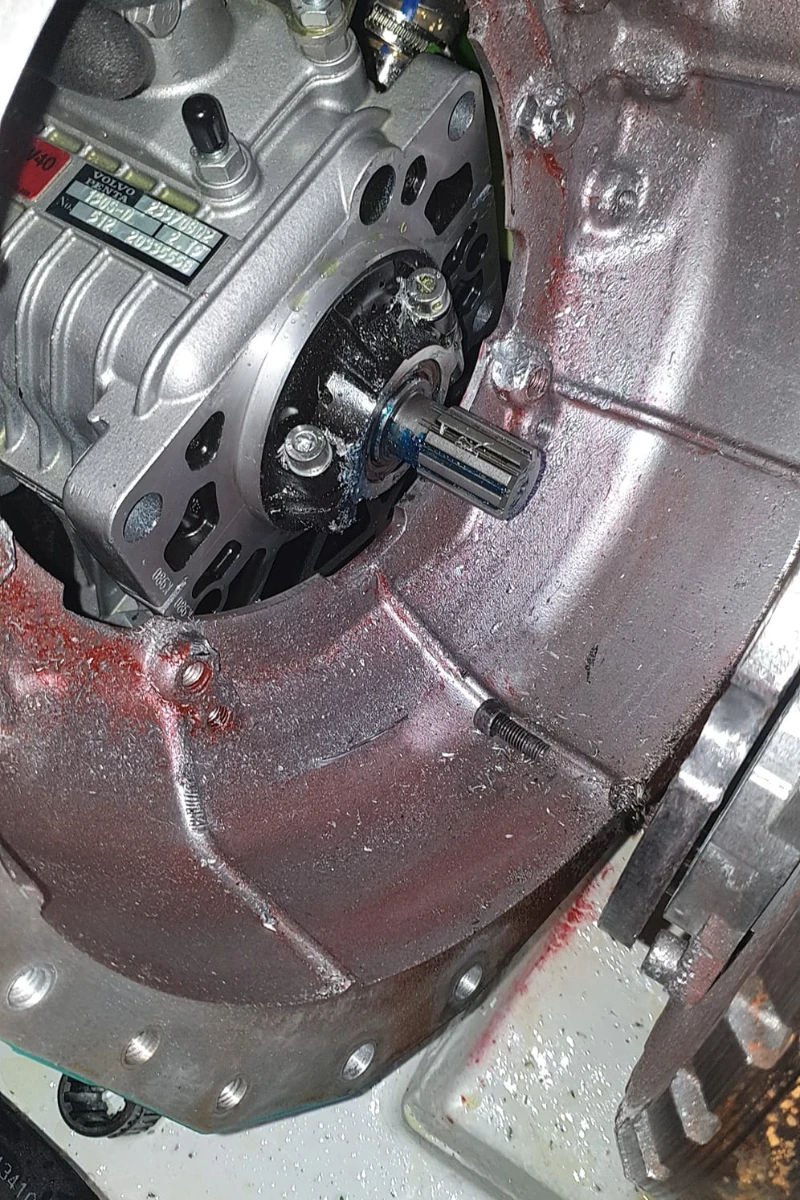 Revisione parastrappi motore VOLVO PENTA D2