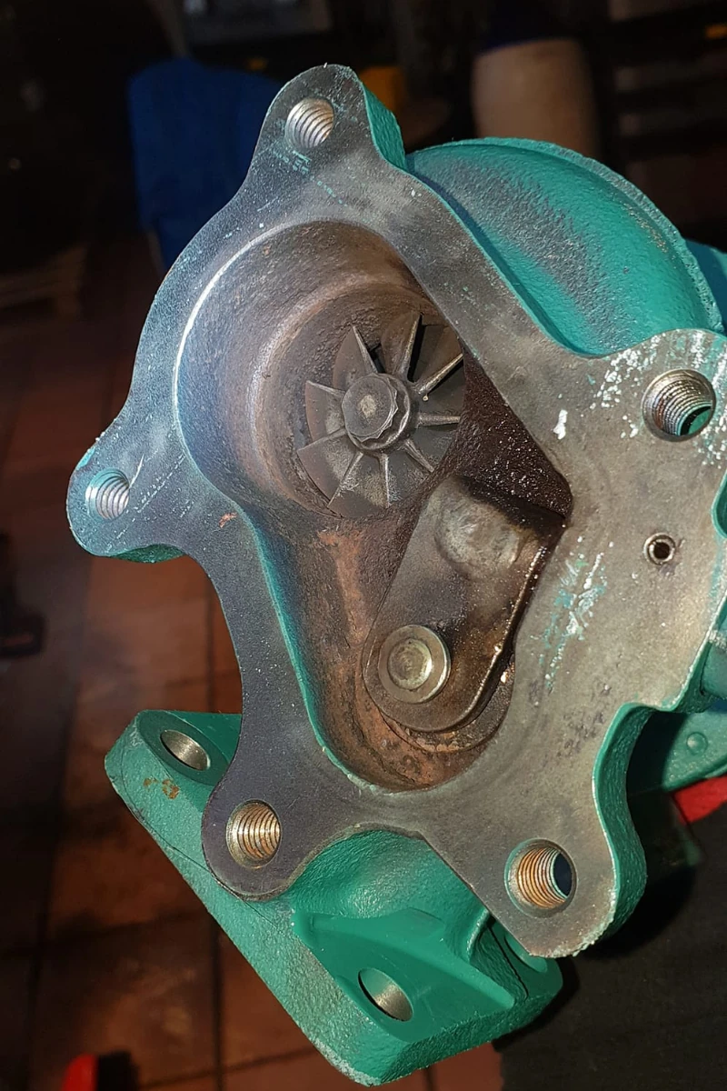 PULIZIA TURBINA MOTORE VOLVO 