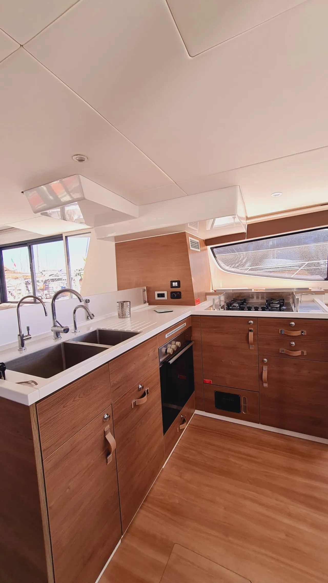 Catamarano Bali 4.6 Lux