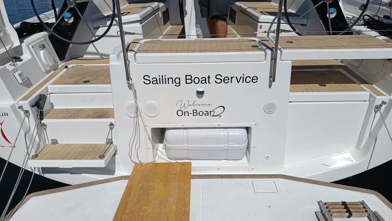 sailing boat service onboard service charter 